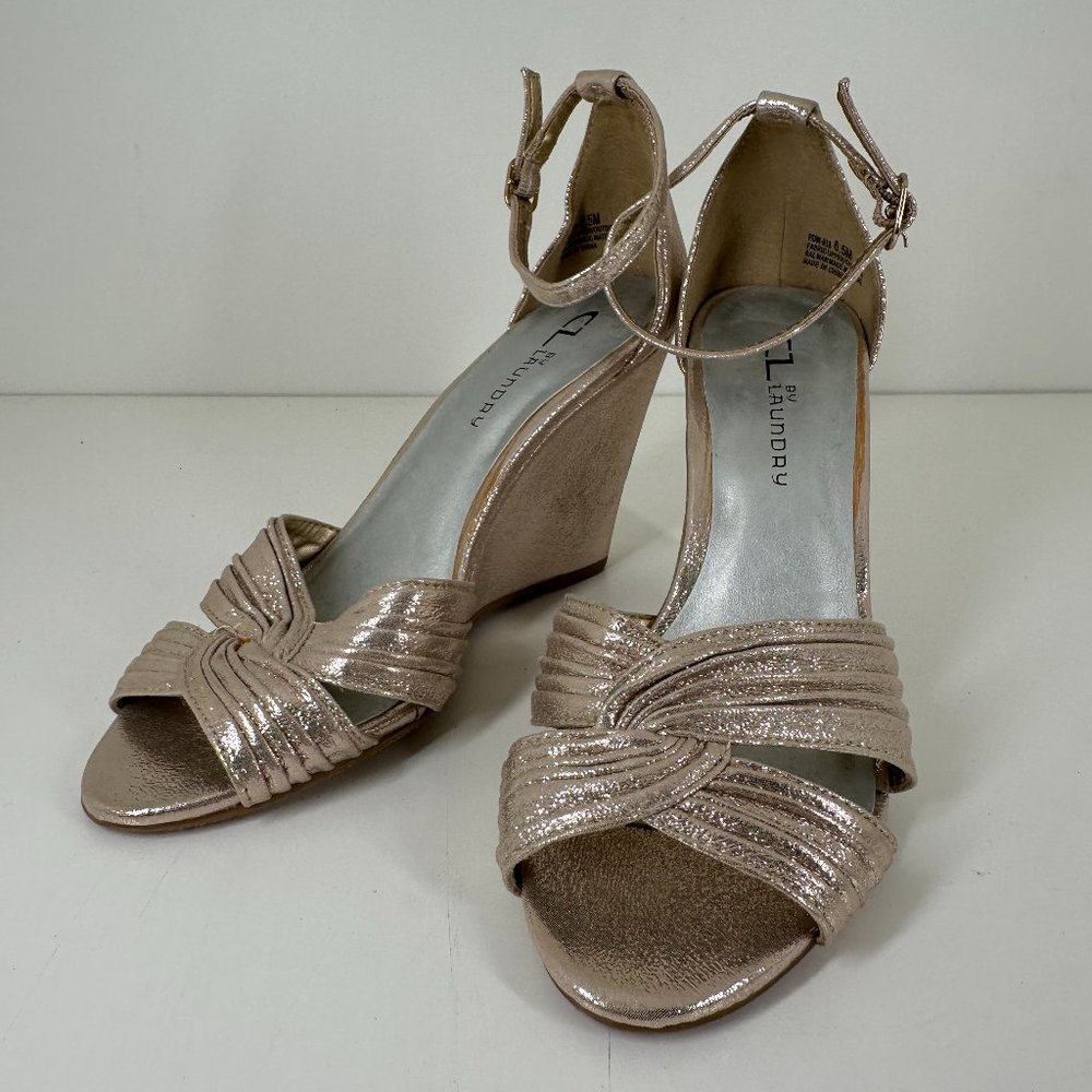 CL by Chinese Laundry Twist Wedge Heel | 6.5